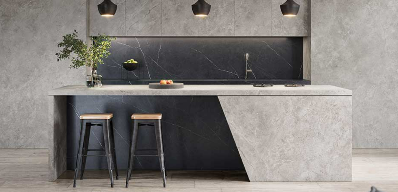 cuisine équipée total look marbre gris clair